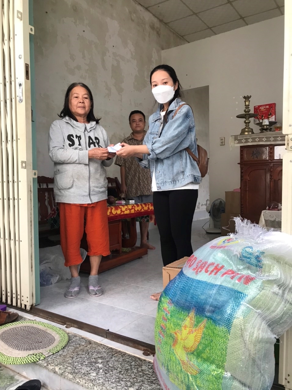 Cảm nhận về đợt làm từ thiện tại gia đình anh Long chị Linh